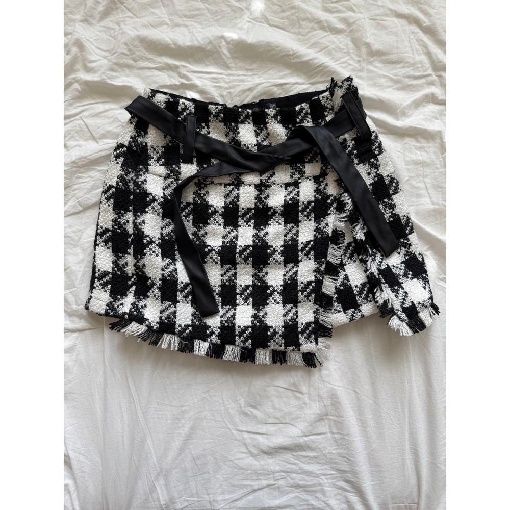 Venus Tweed Houndstooth Skort Black White Fringe Faux Leather Belt Size 6 NWOT